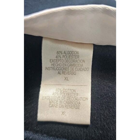 M&C Sportswear Black Long Sleeved Better Not Pout Christmas Shirt XL - Picture 7 of 10